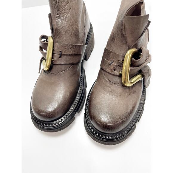 A.S.98 Laken Lug Sole Bootie Big Buckle Chocolate Sz 7 - Picture 3 of 7